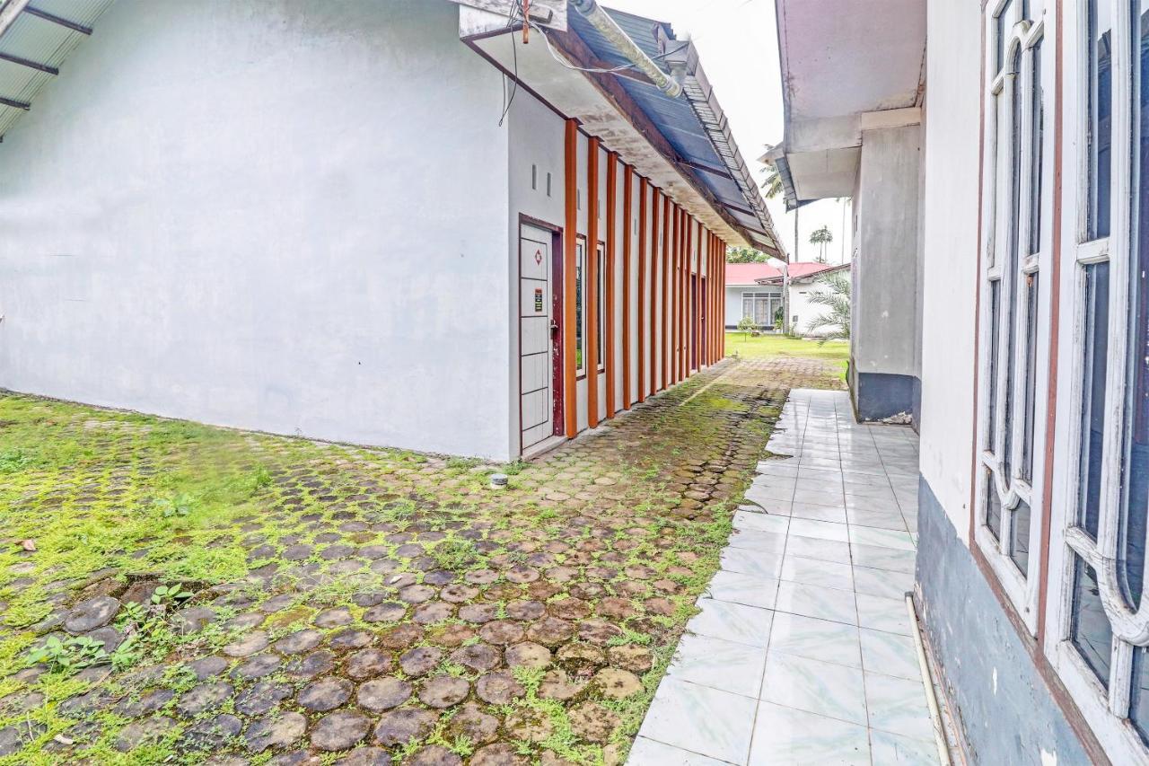 Oyo 92056 Asri Kost Syariah Hotel Jambi Exterior photo